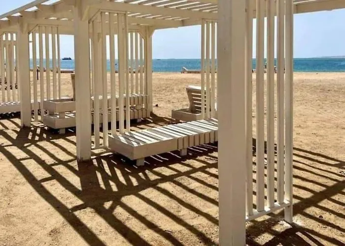 Apartman In Princess With Acces & Free Wi-fi I Near Air Port Gurdaka