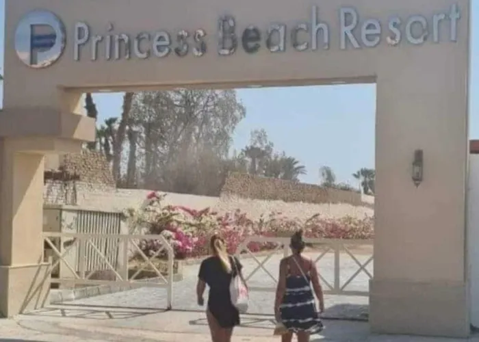 In Princess With Acces & Free Wi-fi I Near Air Port * Gurdaka